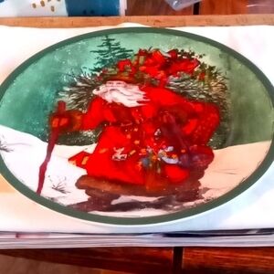 Royal Norfolk decorated plate N15